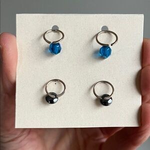 Set of two  SS earrings